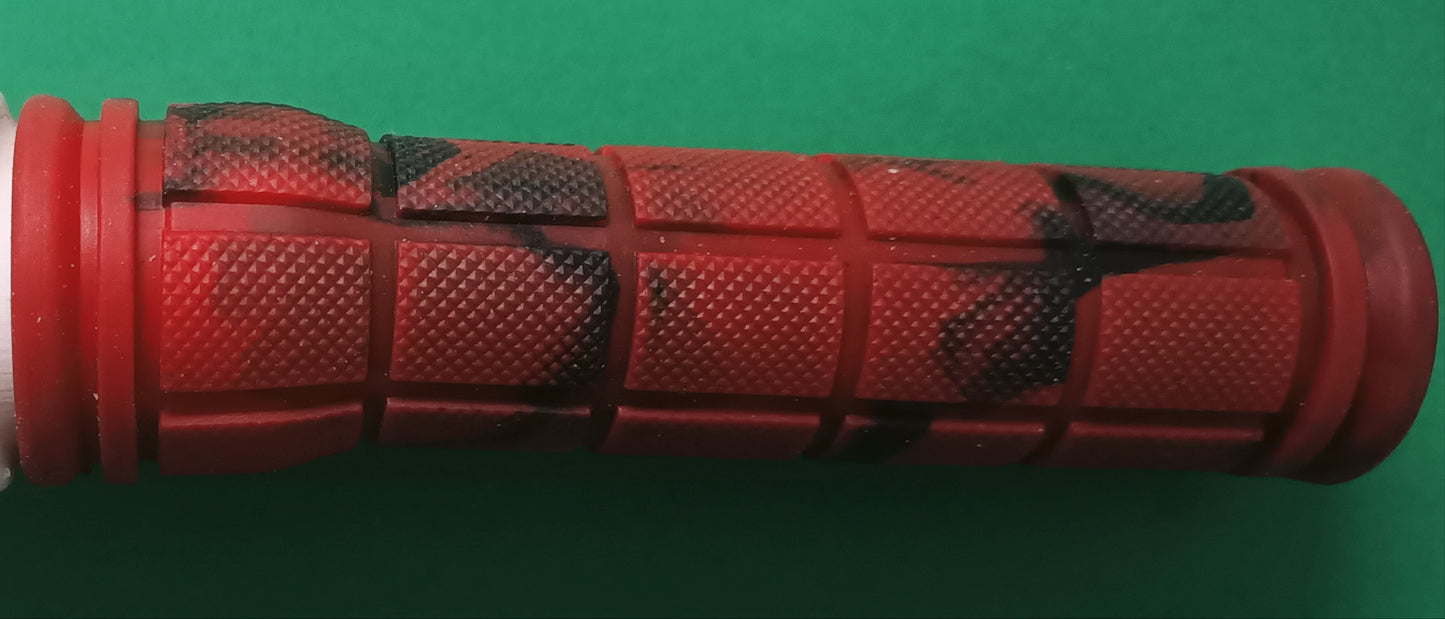 Mini vibrational applicator